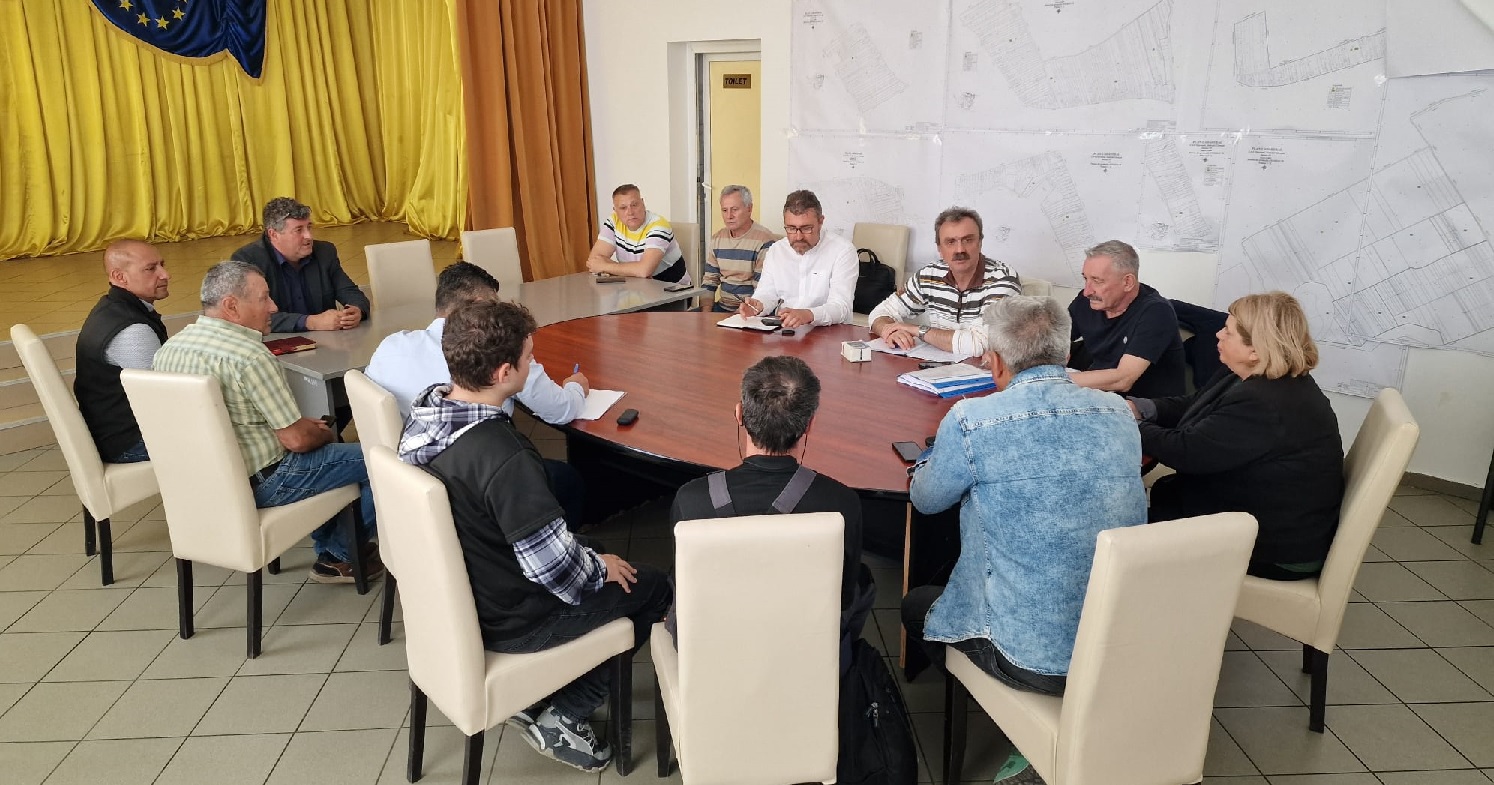 Încă puțin și încep lucrările la rețeaua de canalizare în localitățile Ogrezeni, Malu Spart și Suseni